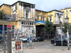 Rote Flora in Hamburg (Foto: Wikimedia)